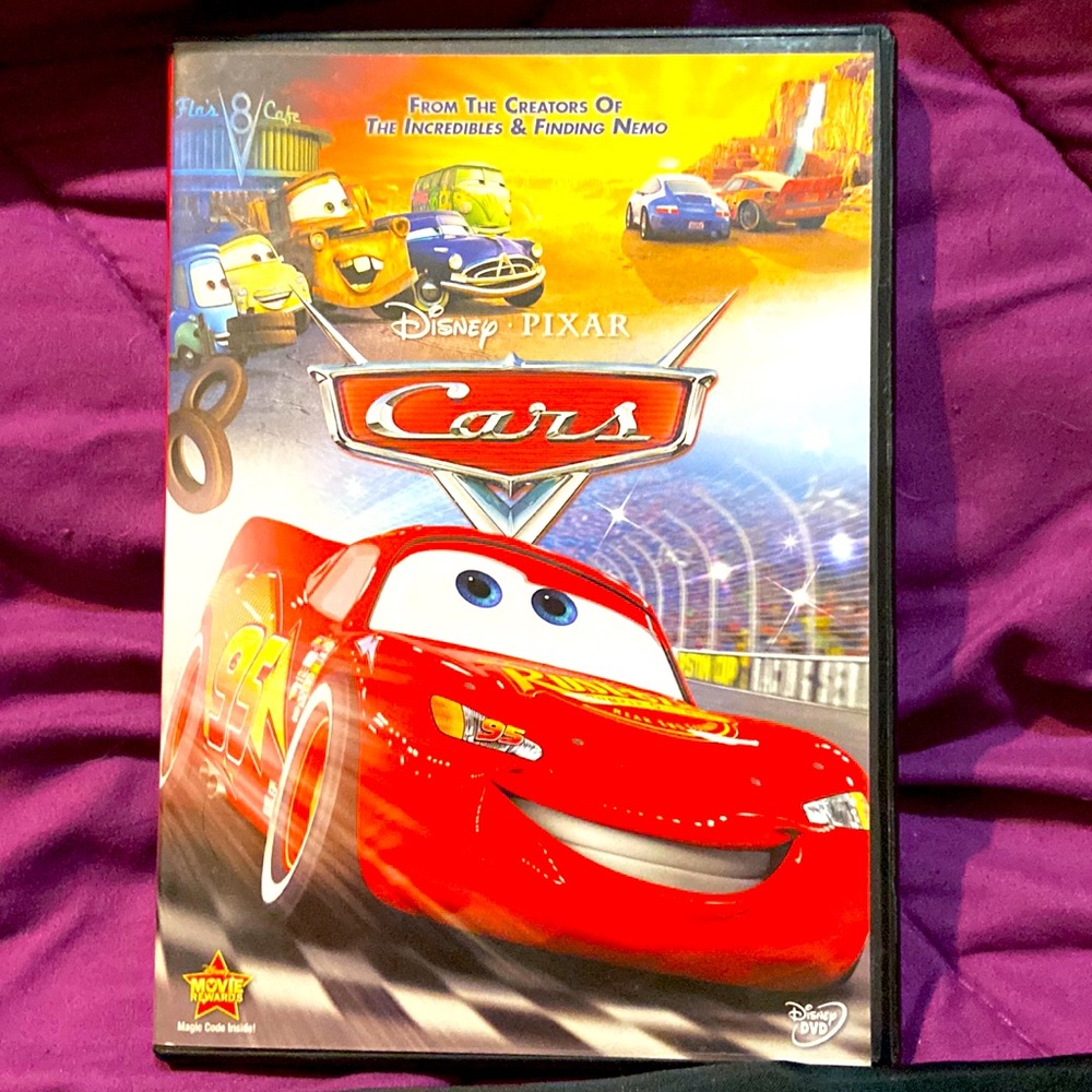 DISNEY PIXARS “CARS” DVD~ NEVER WATCHED IT~DISNEY CLASSIC
